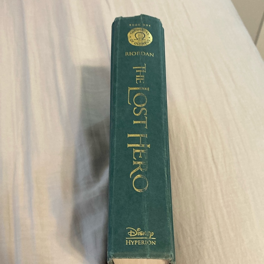 Heroes of Olympus book 1: The Lost Hero